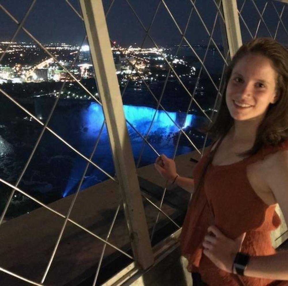 Meet your Posher, Alyssa